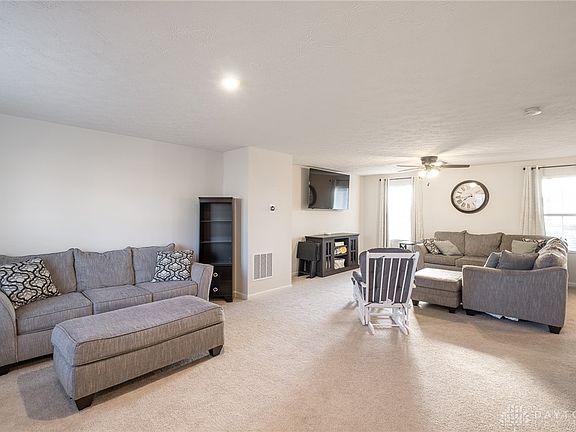 3rd image of 2795 Kingman Dr
