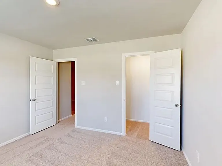 3316 Coronation Ct — Photo 7