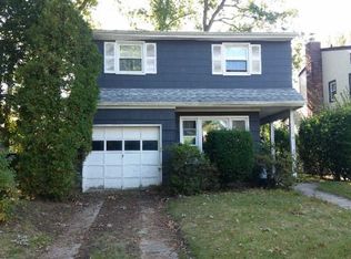 46 Broadway, Malverne, NY 11565