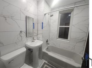 10954 S Vernon Ave APT 1, Chicago, IL 60628
