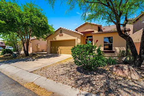 4420 E High Point Dr Photo 1