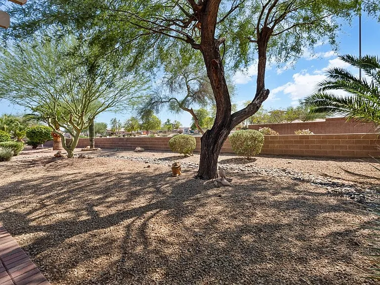 16171 W Wildflower Dr — Photo 28
