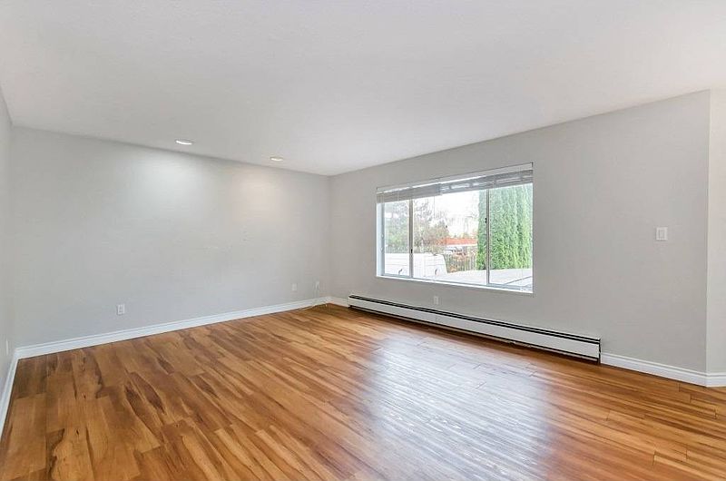 North Vancouver House for rent - 4 Bedrooms — photo 2