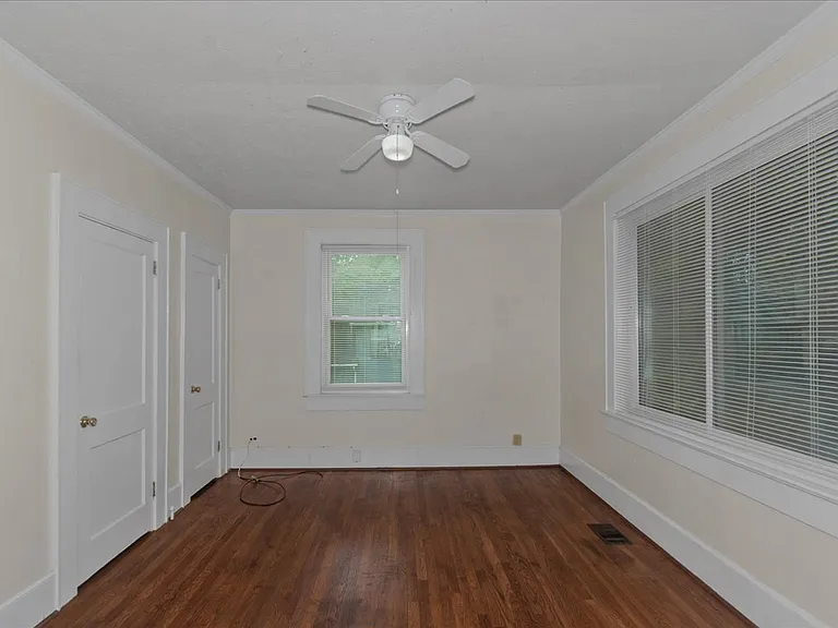 3160 Lake Ave — Photo 10