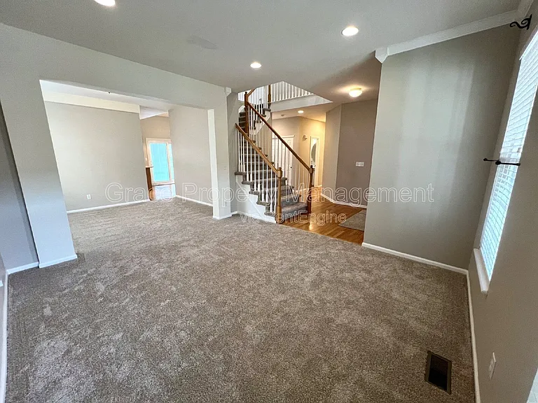 22192 Pebble Brook Ln — Photo 4
