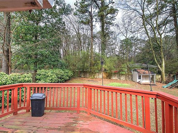 5th image of 2191 Sun Valley Dr SE