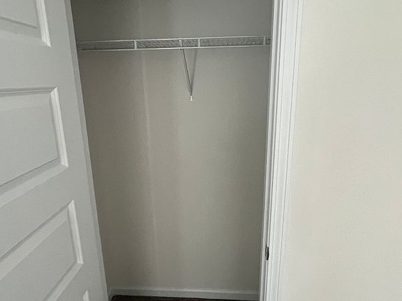 5th image of 28 Sonoma Dr