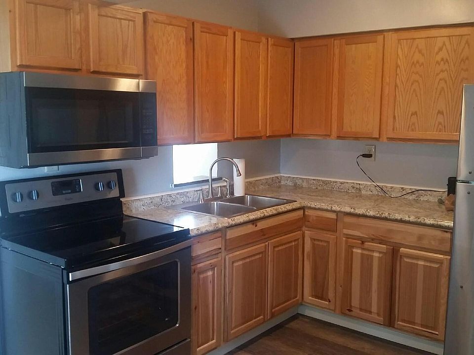 1st image of 411 Y St