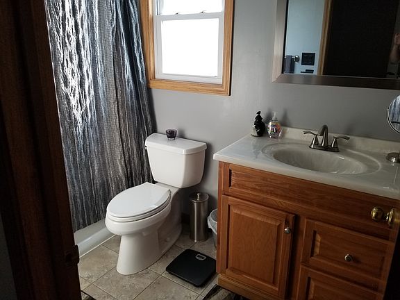 3rd image of 5104 Bradford St