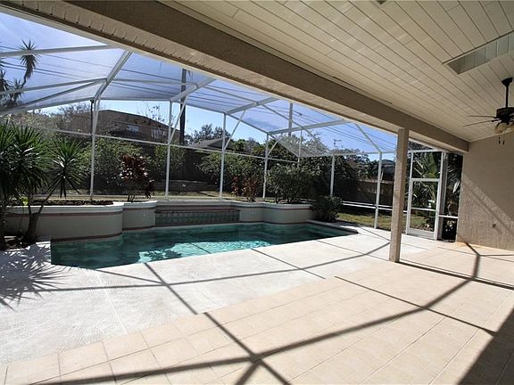 3rd image of 8485 Island Palm Cir