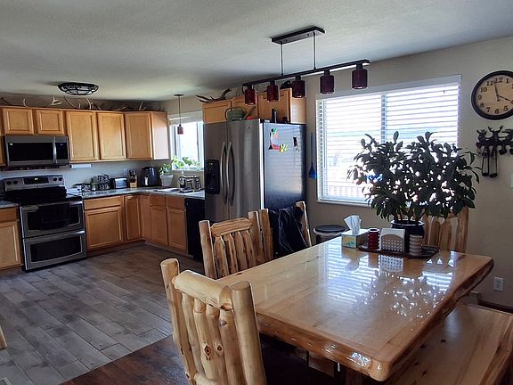 2nd image of 975 Antelope Rd