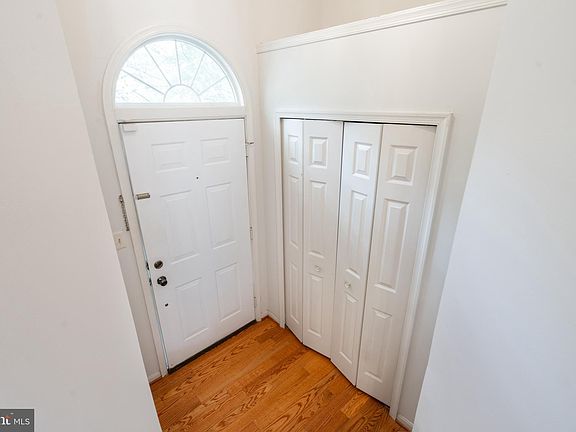 3rd image of 14631 Stream Pond Dr