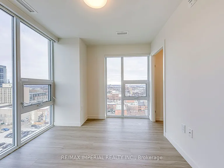 49 Walnut St S #1308 — Photo 17