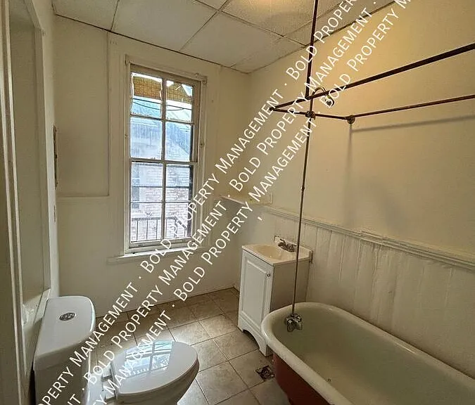 306 S 5th St #3 — Photo 4