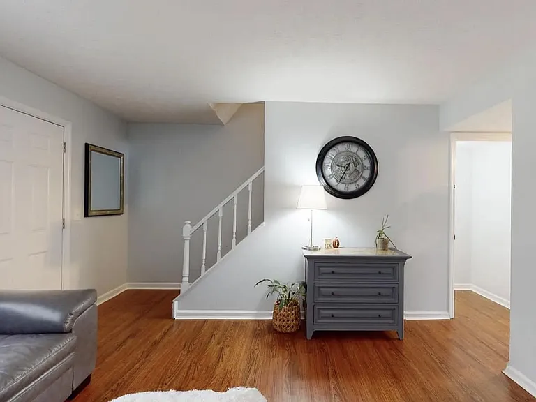 7509 Kingsgate Way — Photo 38