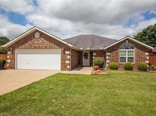 1910 SW Columbus Rd, Bentonville, AR 72713