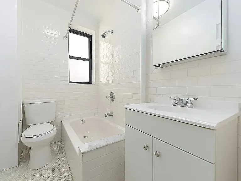 631 W 207th St #55 — Photo 5