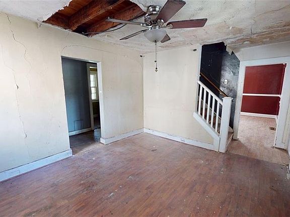4th image of 126 Channing Ave