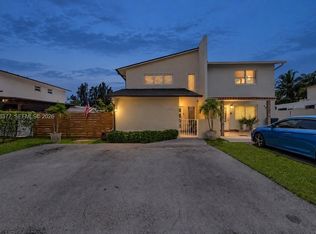 Twin Homes Village #4 Con, Miami, FL 33184