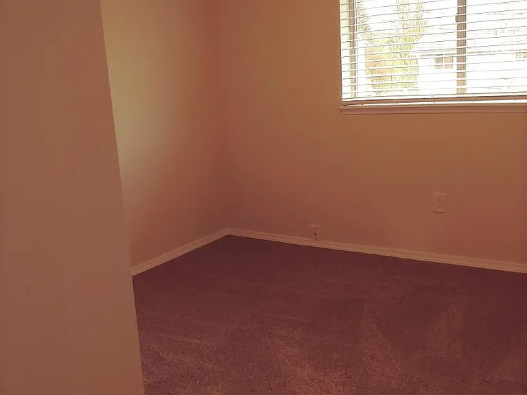 701 Ford Ave — Photo 7