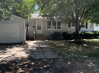 631 6th Ct SE, Mason City, IA 50401