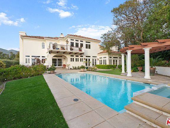 5th image of 6015 Galahad Rd