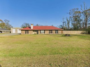 12140 Oakline Acres Rd, Saint Amant, LA 70774