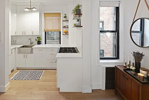 Sold by Compass | media 14