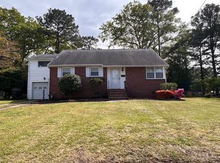 217 Rodman Rd, Norfolk, VA 23503