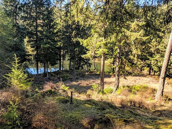 4th image of 5 Eagle Lake Ln