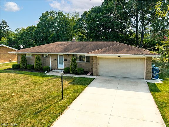2nd image of 5139 Evergreen Dr