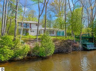 620 West Ct, Mount Pleasant, MI 48858