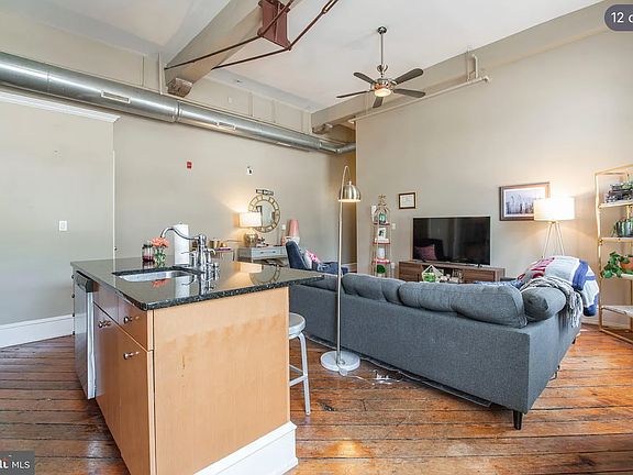3rd image of 219 Krams Ave APT B1