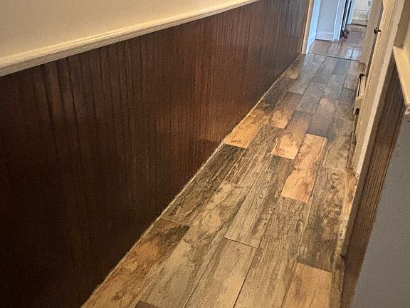 5th image of 35 Ashland Ave APT 2