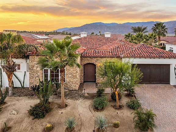 2nd image of 81957 Couples Ct