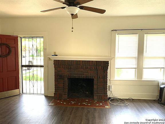 5th image of 1343 W Mistletoe Ave