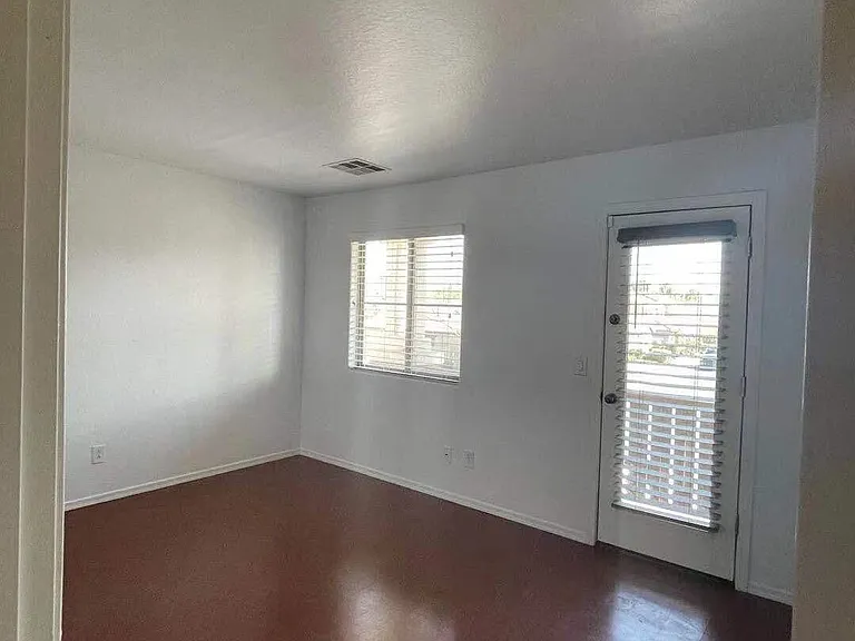 1704 S Falcon Dr — Photo 7
