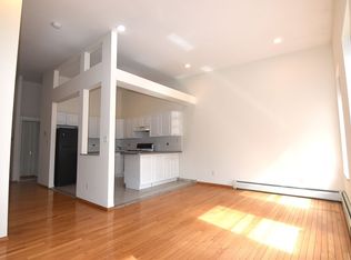 142 Nassau Ave APT 3R, Brooklyn, NY 11222