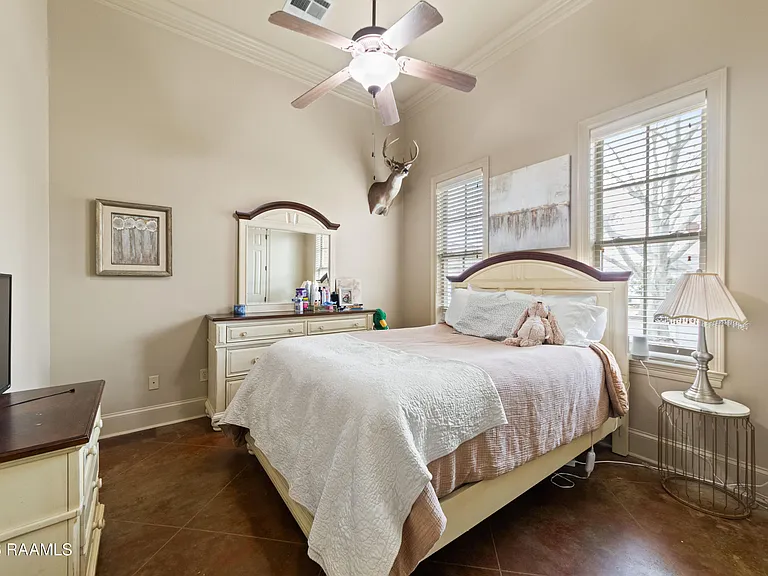 413 Harbor Rd — Photo 29