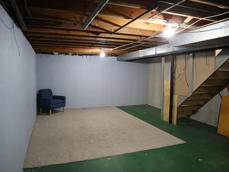 951 Barclay Ln — Photo 24