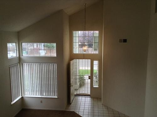 4th image of 3323 Groveland Way