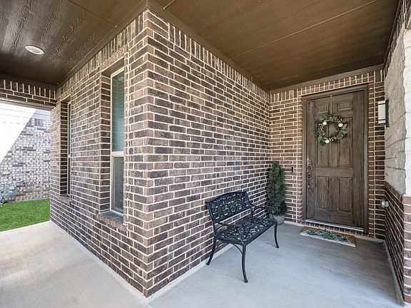 3rd image of 5126 Avondale Rise St