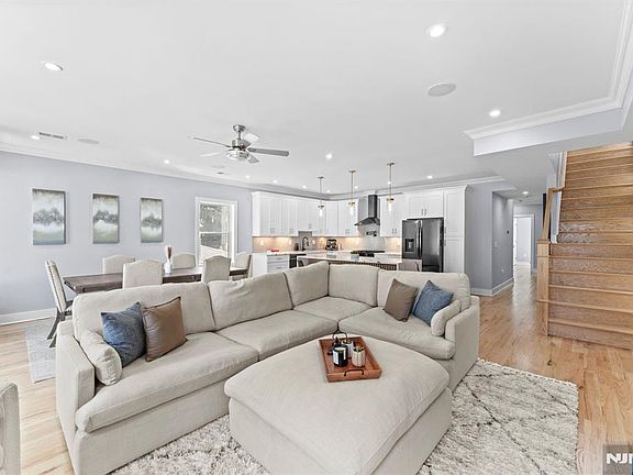 2nd image of 335 Virginia Ave #2