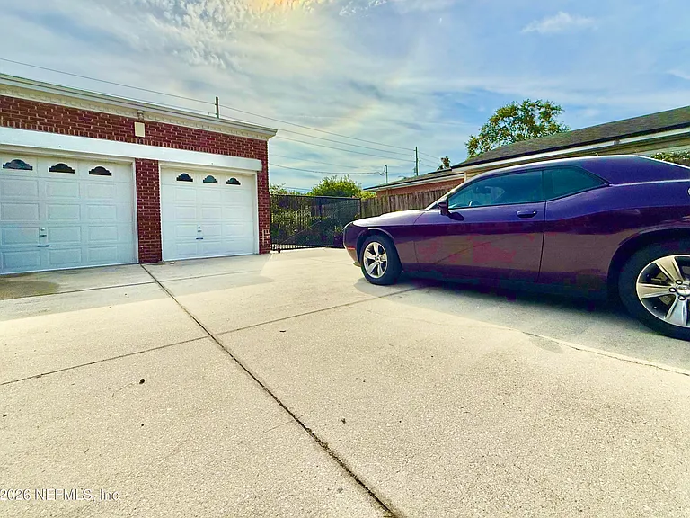 2512 Hendricks Ave — Photo 19