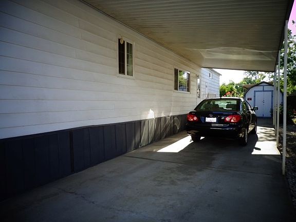 2nd image of 19690 N Highway 99 Unit 69