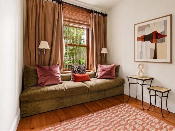 203 W 87th St APT 4, New York, NY 10024