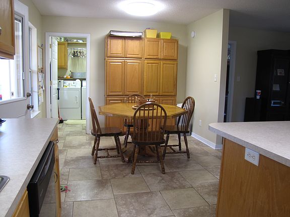 Eat In Kitchen