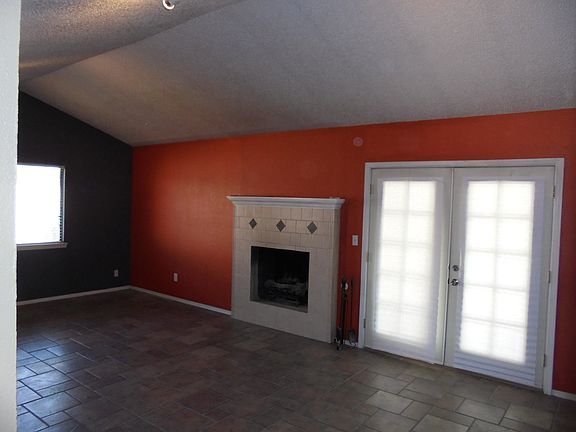 4th image of 7712 Iroquois Dr