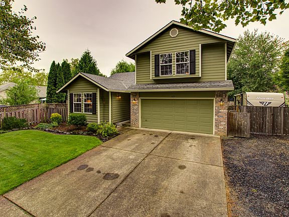 3rd image of 923 SE 58th Ave