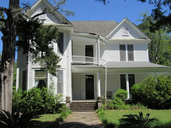 411 Franklin St, Douglas, GA 31533